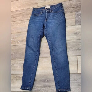 Everlane midrise ankle length medium wash jeans